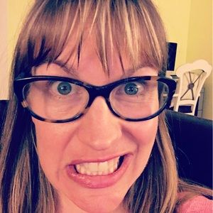 Meet your Posher, Lisa